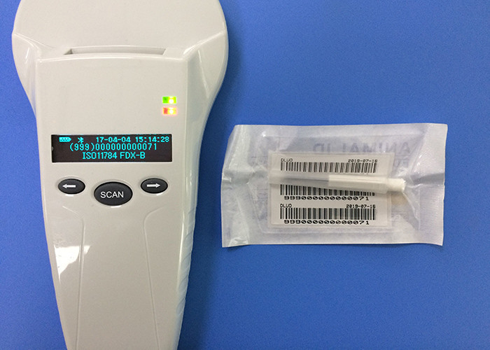 Gray RFID Microchip Scanner Hand Diadakan Untuk Pengelolaan Hewan, 12 Jam Waktu Kerja