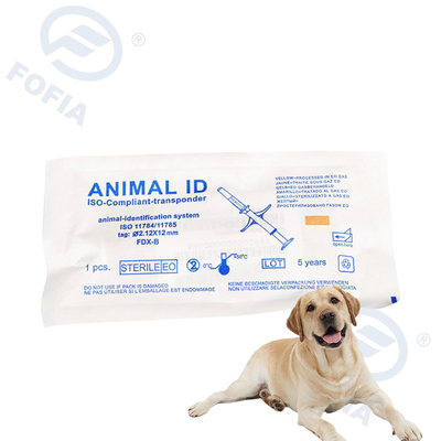 Klinik Hewan Menggunakan Animal Microchip Untuk Anjing Dengan 15 Digit Kode Unik Dan Label Barcode