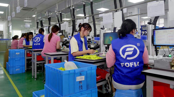 Manajemen Peternakan Pertanian Tag telinga hewan elektronik RFID yang disesuaikan untuk domba sapi pelacakan babi Pengelolaan identifikasi